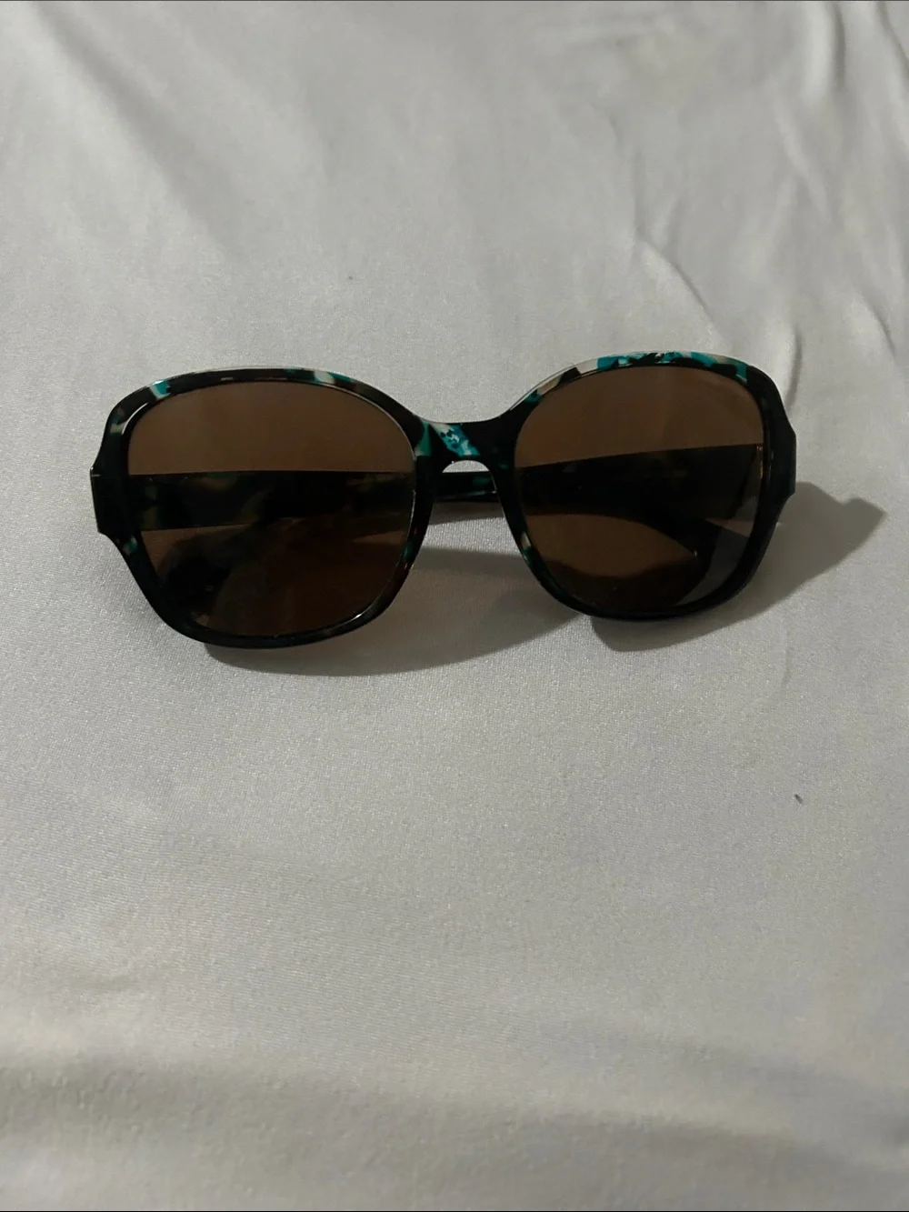 Kirkland Signature Tortoiseshell Sunglasses with Teal Highlights